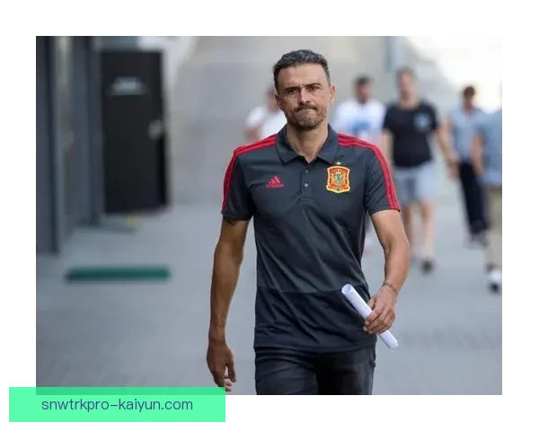 恩里克战术适配性持续提升，球队攻防体系展现清晰走势